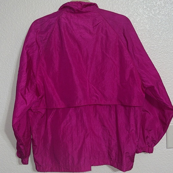 Lightweight windbreaker jacket - Picture 2 of 7